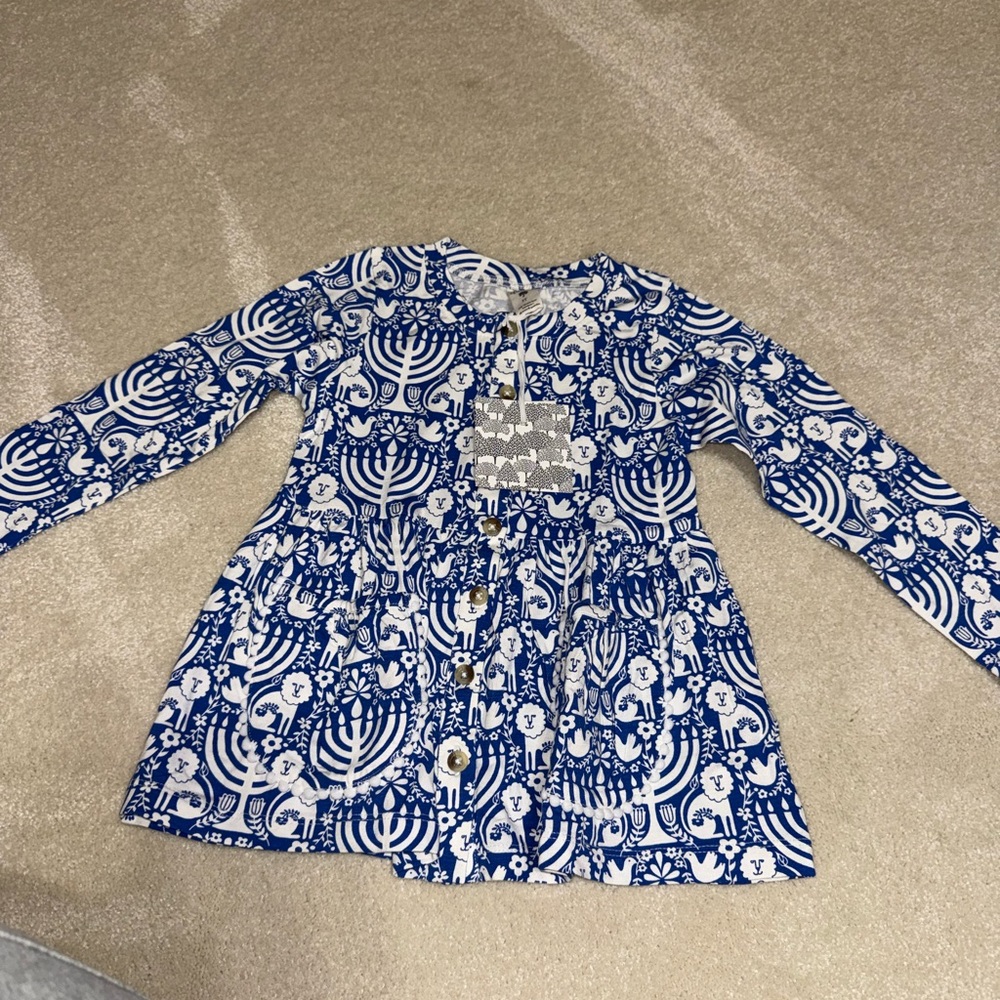 Kate Quinn Blue and White Floral Button Down Shirt